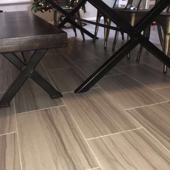 Furniture and art - Picture 3 of 3